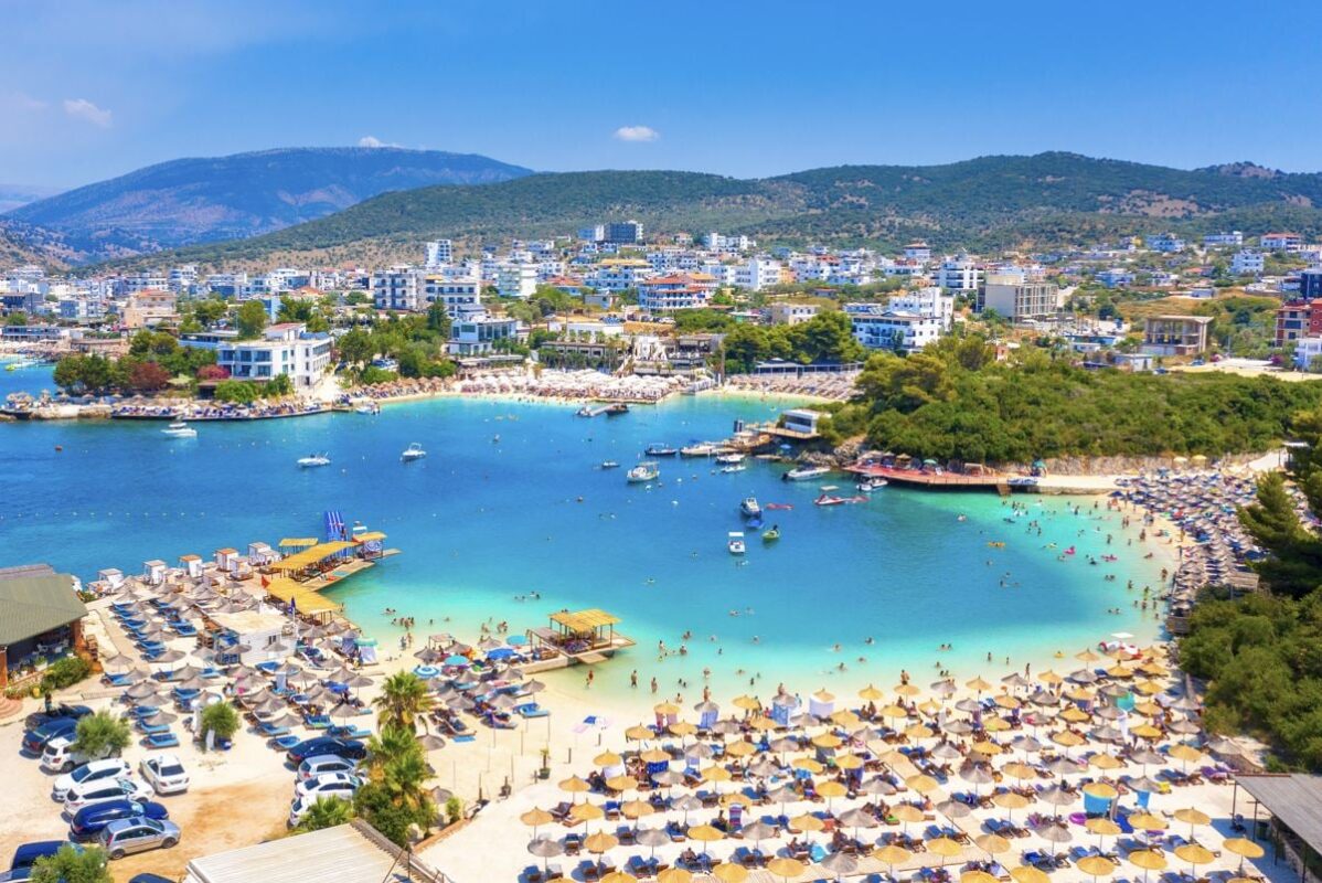 10 Beautiful Destinations That Actually Want Americans To Visit
